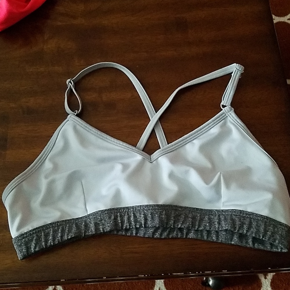 White strappy back sports bra